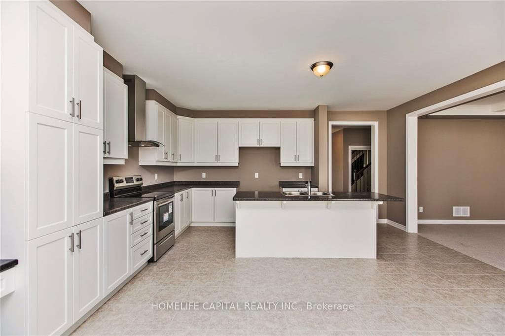 218 Ponderosa Street photo 4
