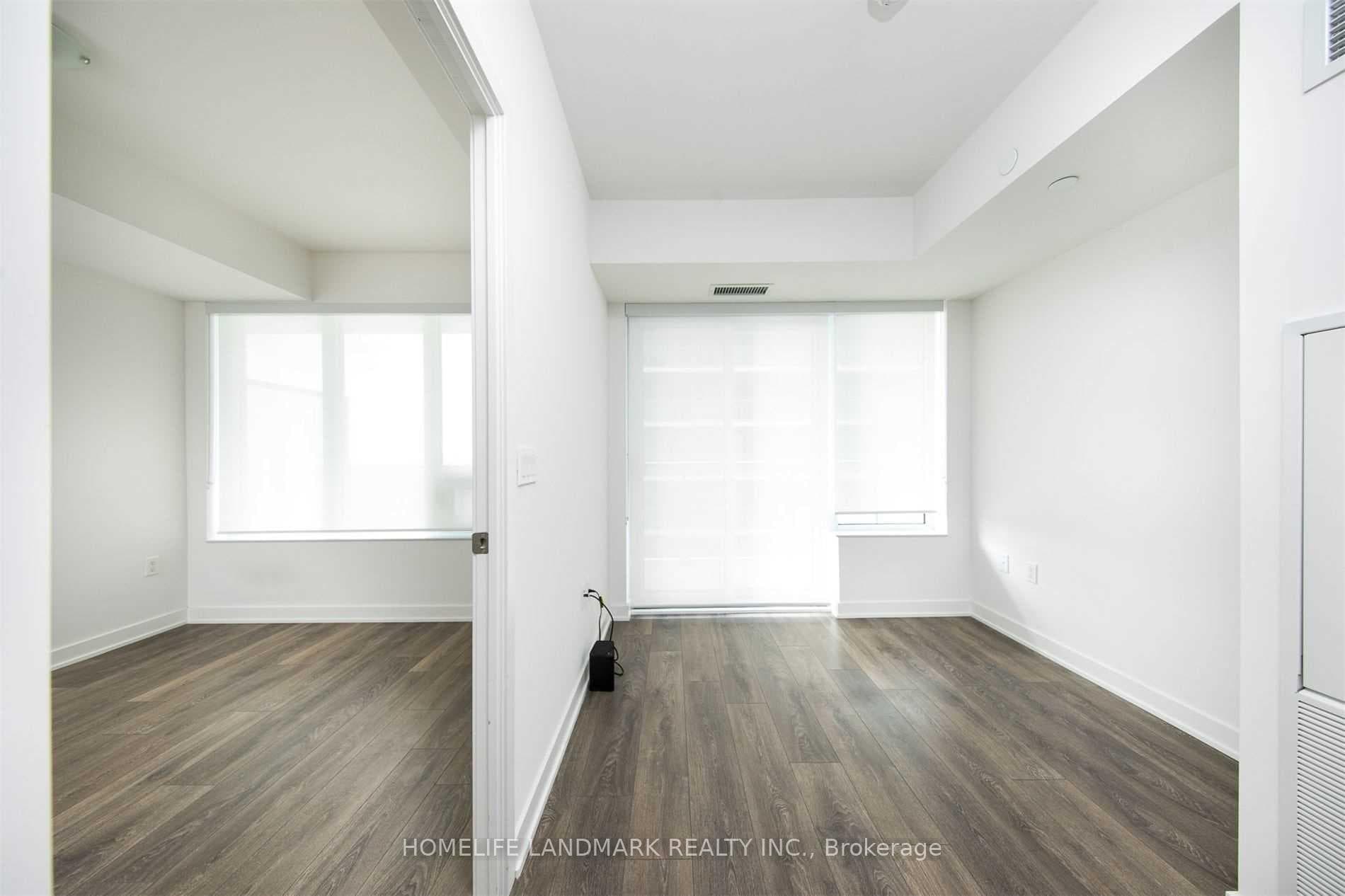 99 Broadway Avenue Unit 908 photo 3