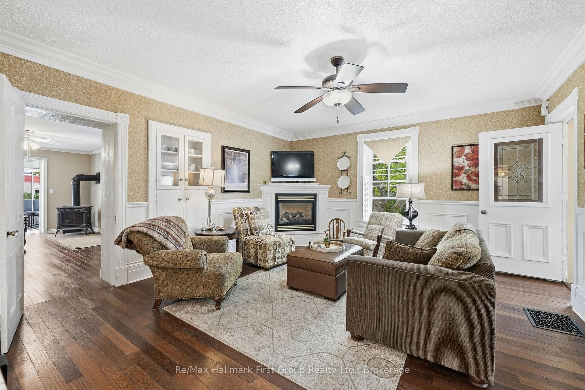 Bright Living Area