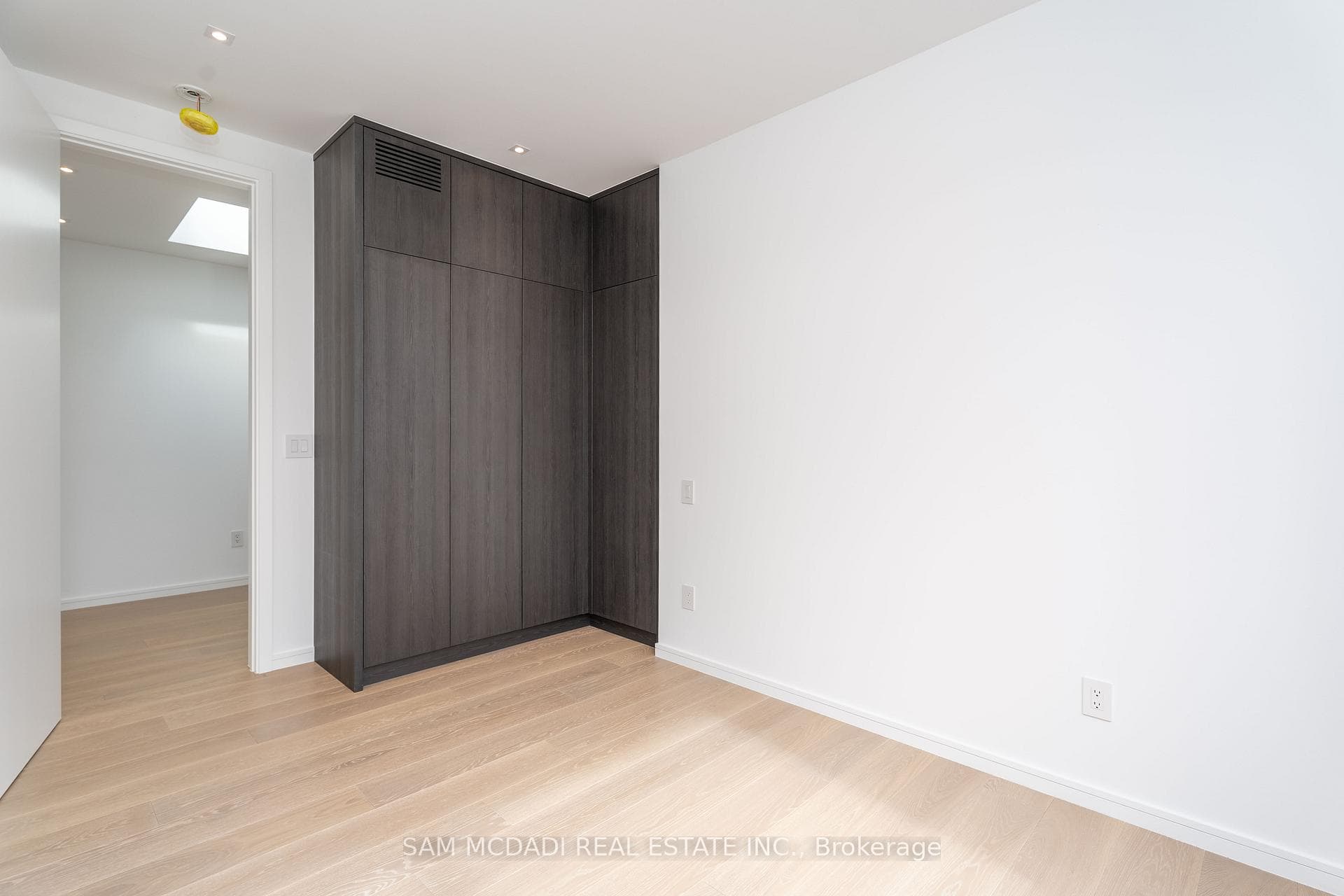 762 Montbeck Crescent photo 23