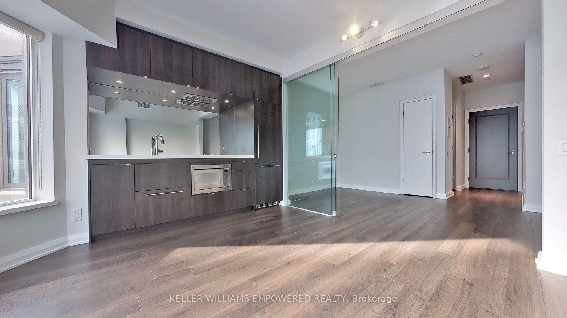 155 Yorkville Avenue Unit 3111 photo 5