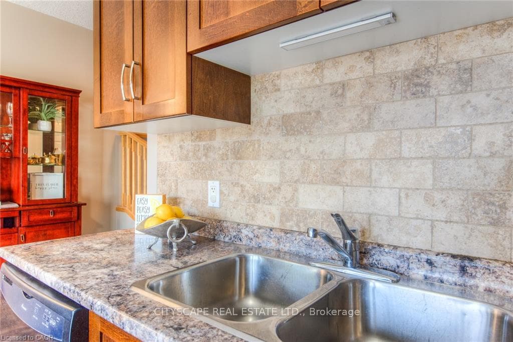38 Howe Drive Unit 4A photo 26
