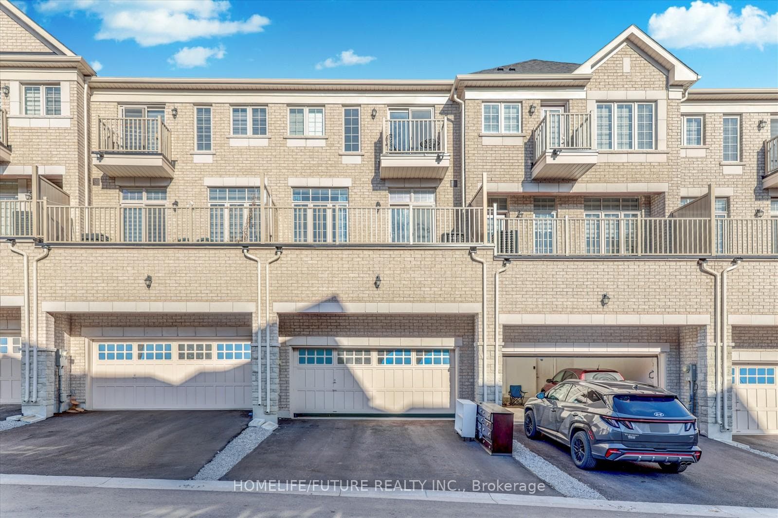 289 Kirkham Drive photo 29