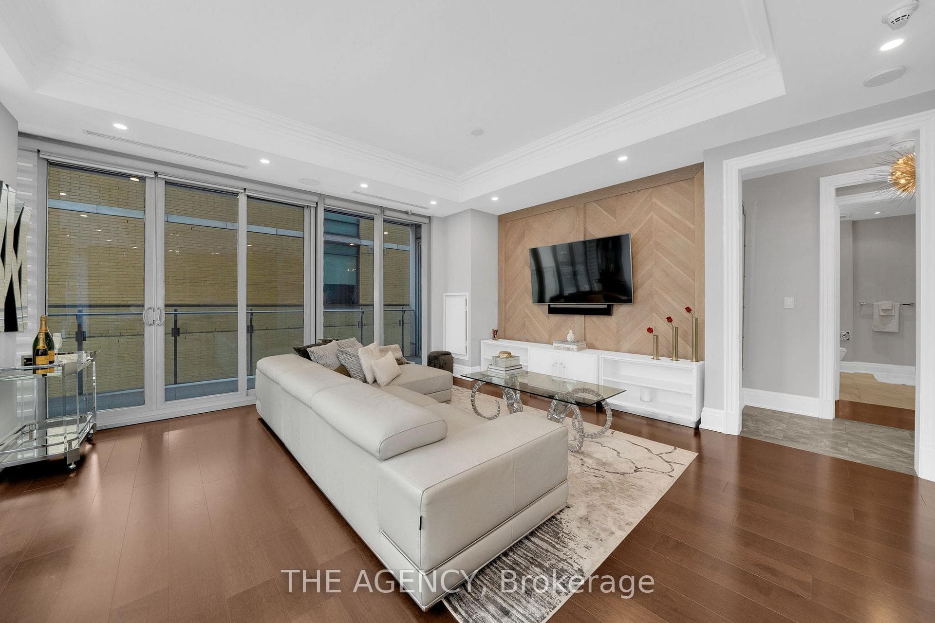 55 Scollard Street Unit 503 photo 7