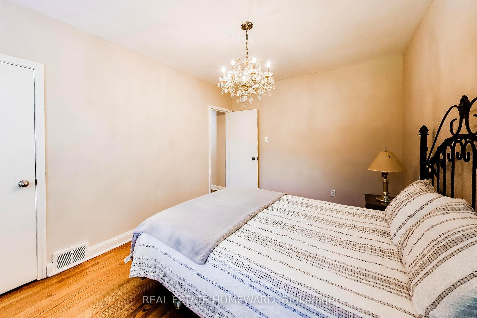 4 Martorino Drive photo 15