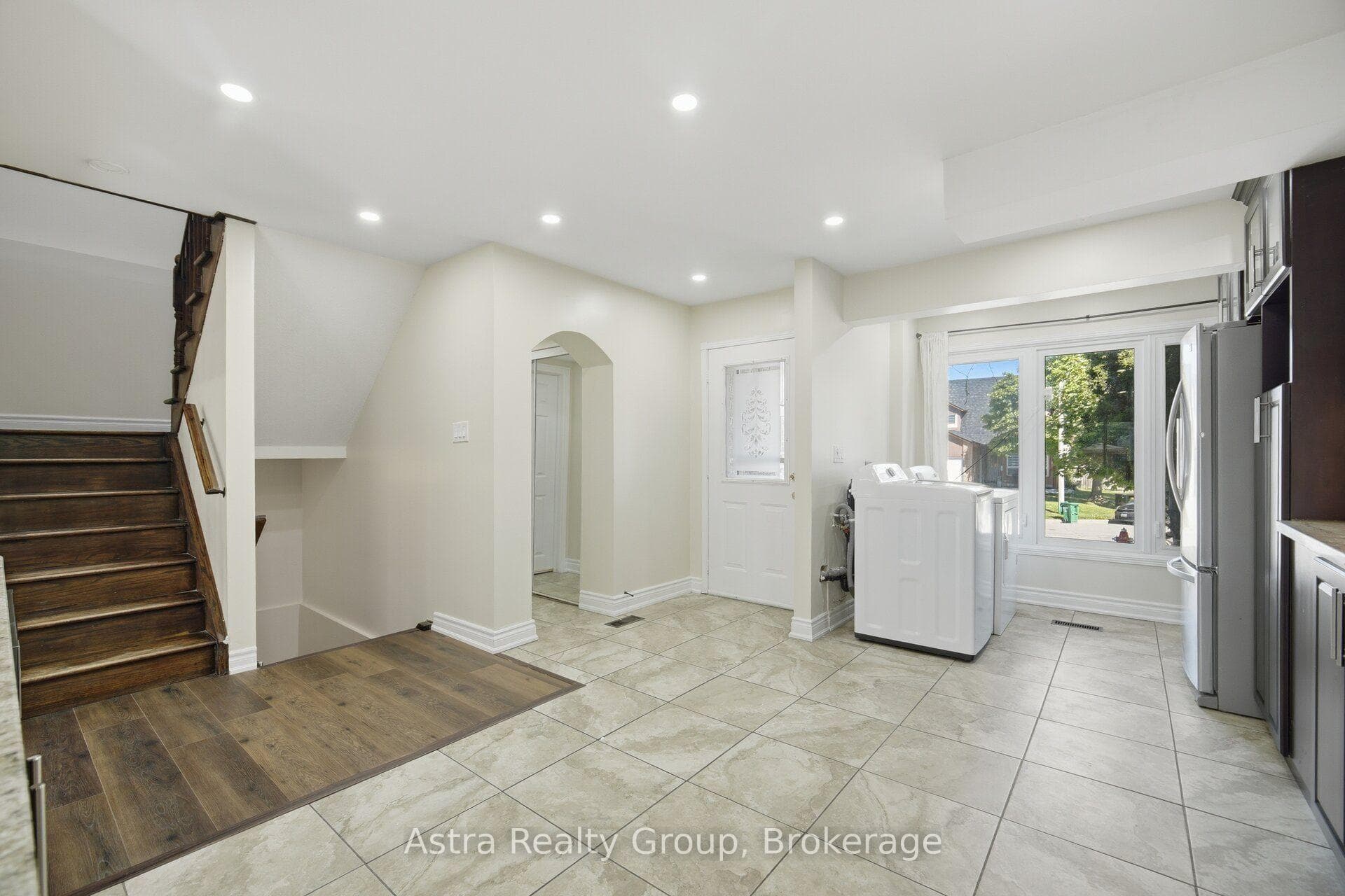 28 Borden Hill Court photo 11