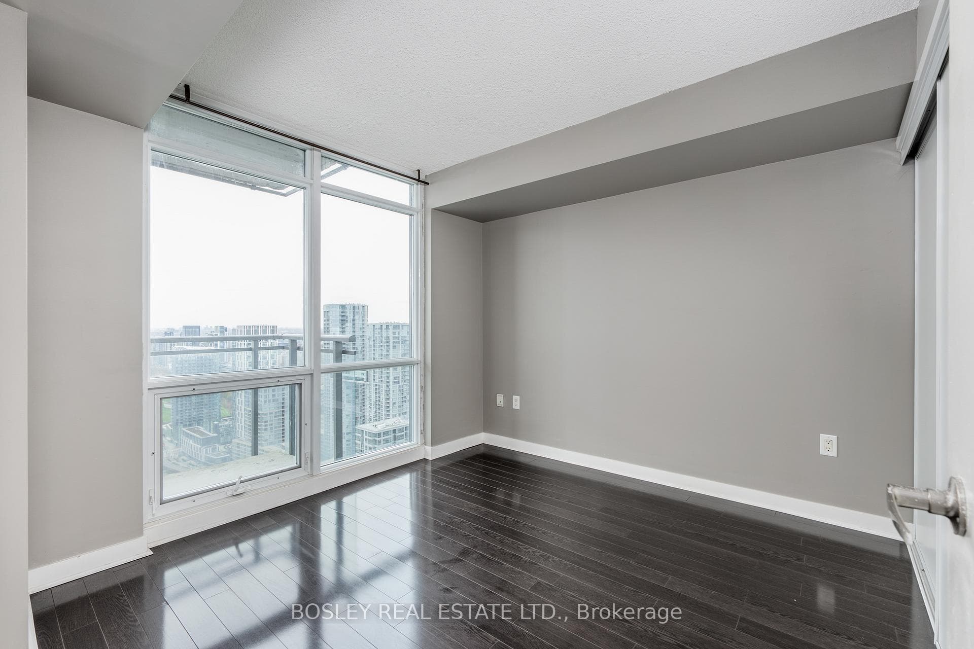 11 Brunel Court Unit 5002 photo 17