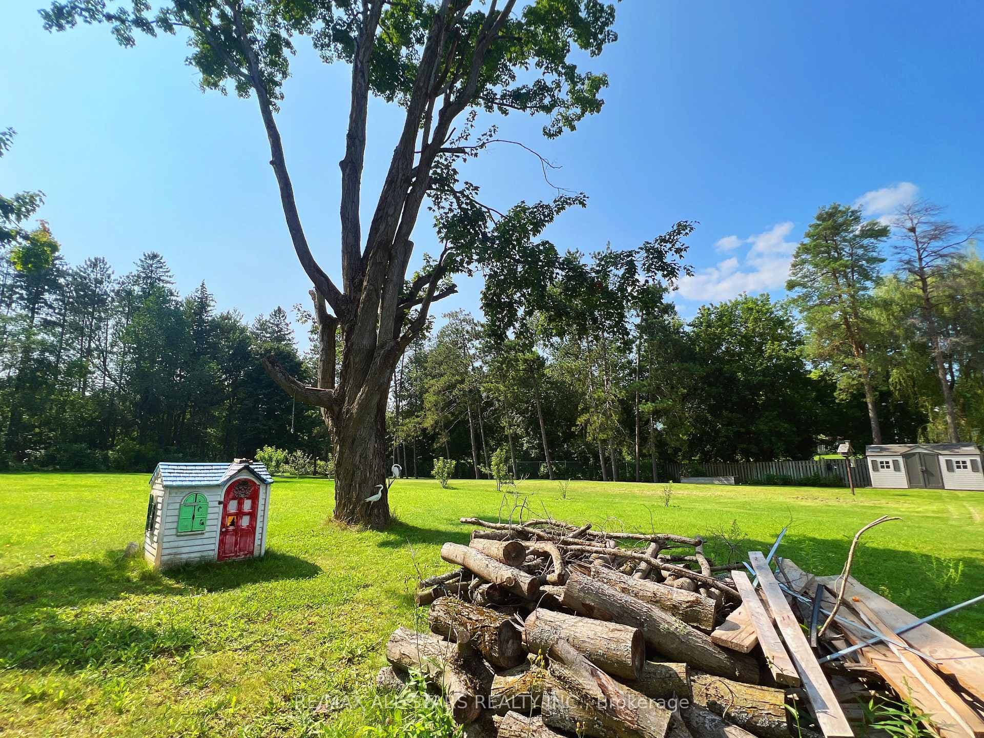 5639 Lakeshore Road photo 24