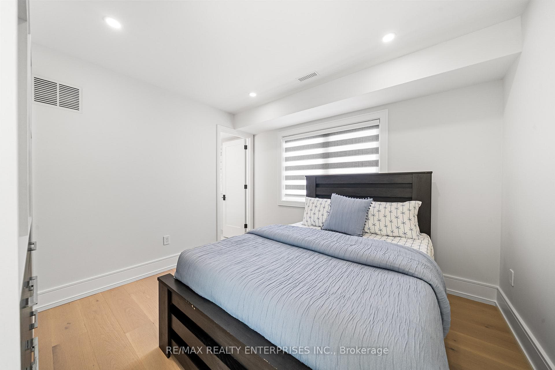 1362 Kenmuir Avenue photo 22