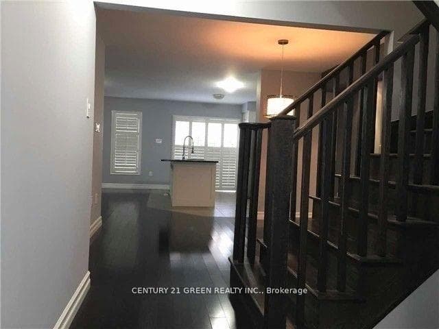 1048 Haxton Heights photo 10