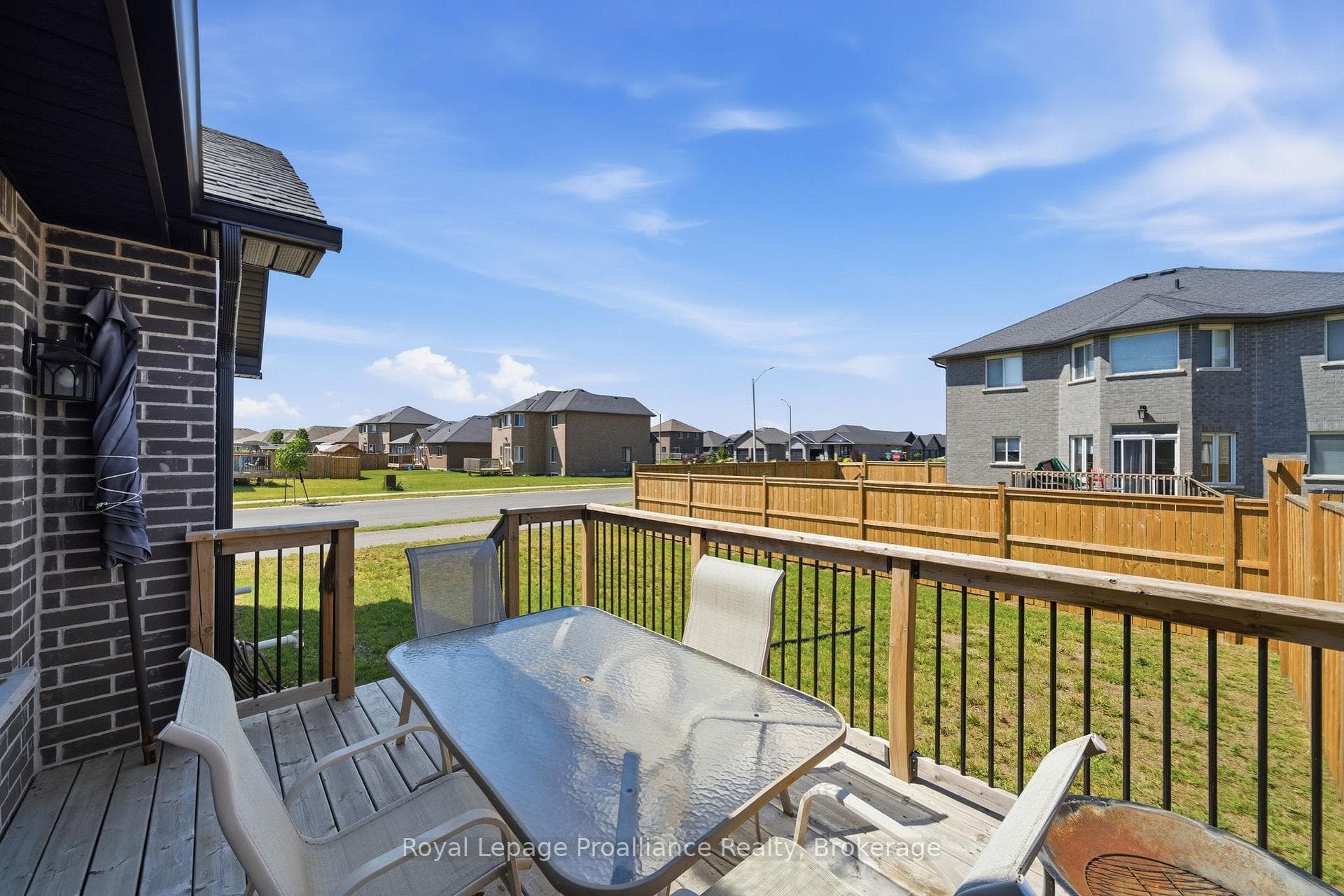 17 RAYCROFT Drive photo 40