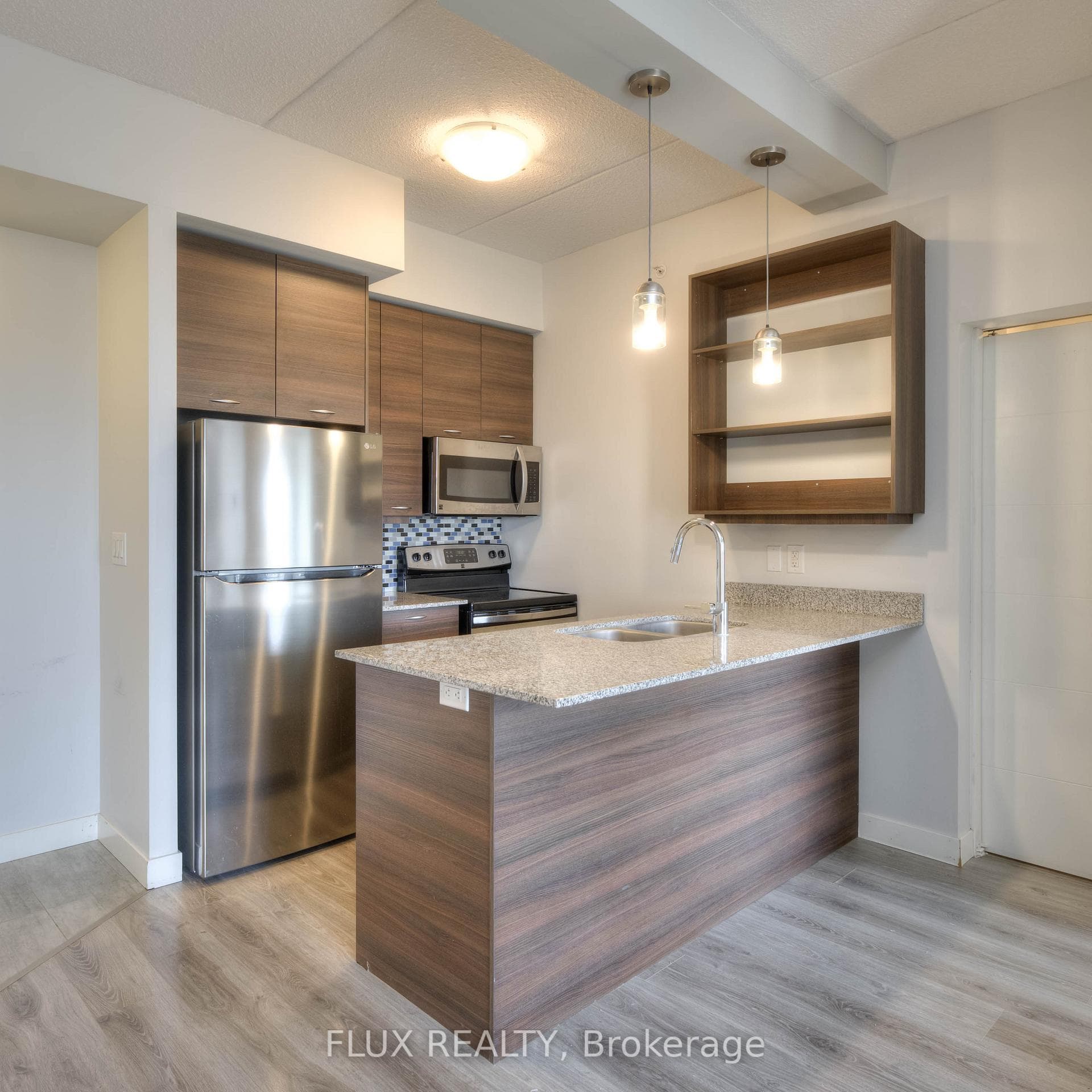 318 SPRUCE Street Unit 808 photo 7