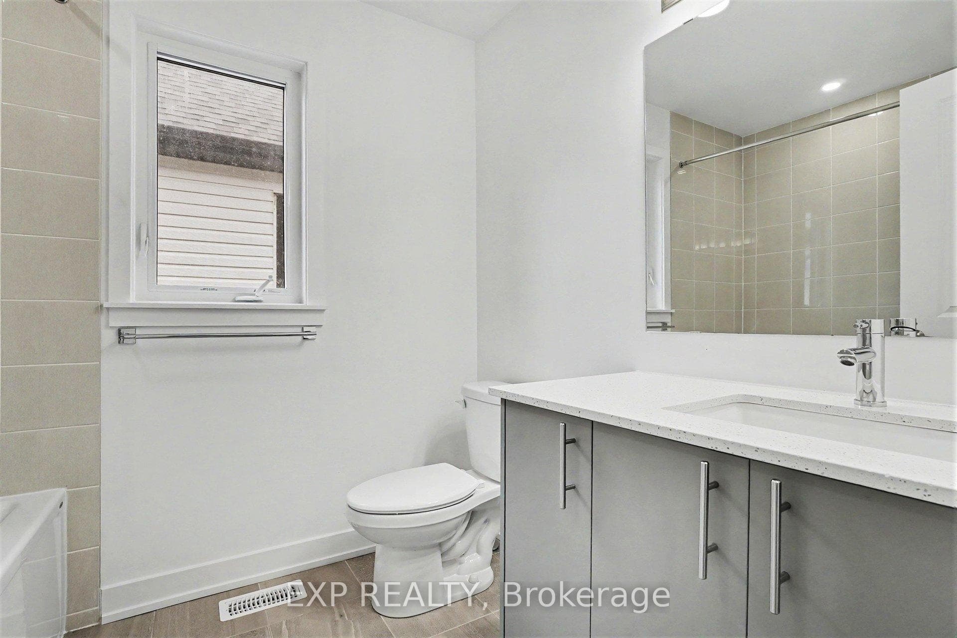 27 Moosonee Crescent photo 25