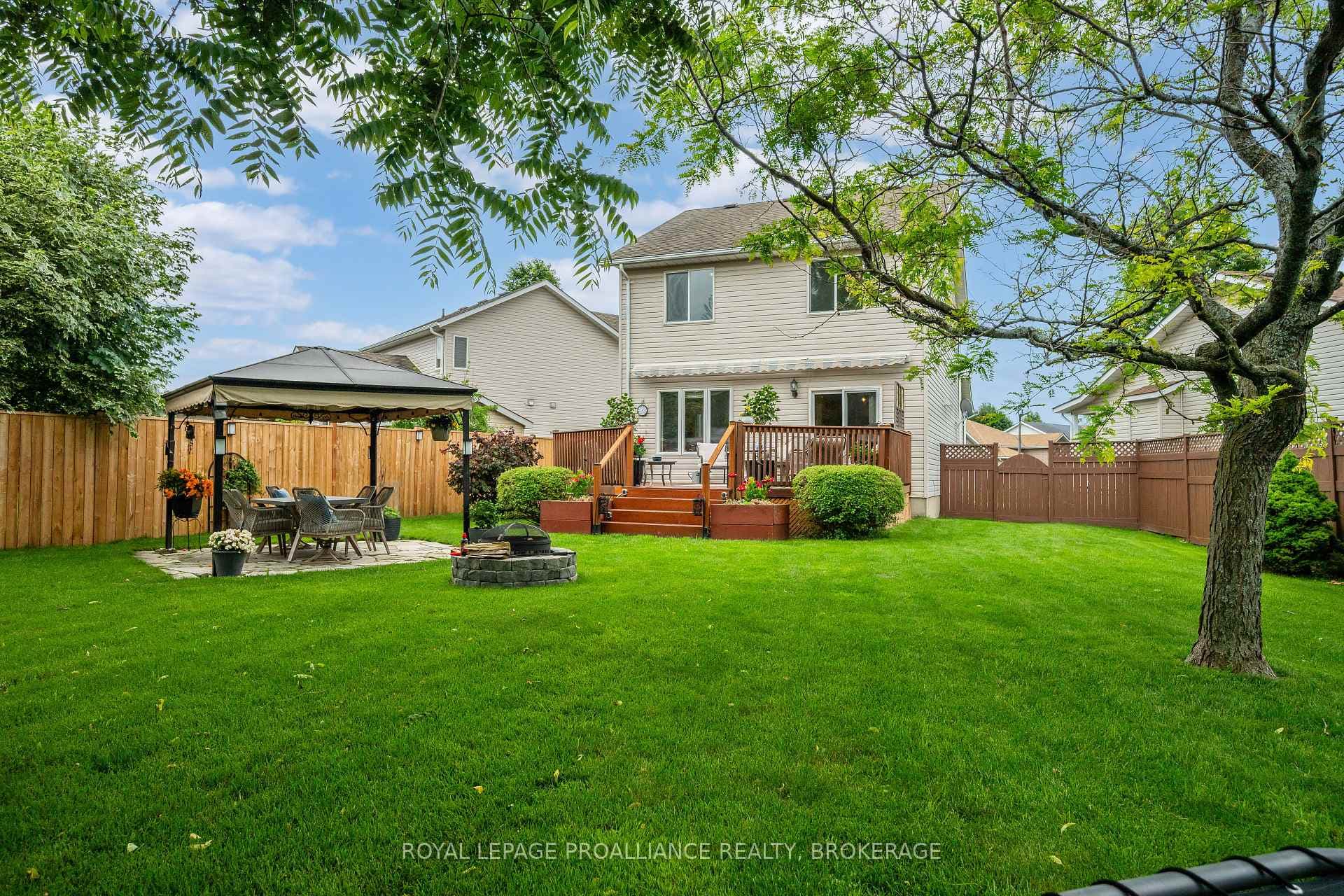 954 Rainbow Crescent photo 37