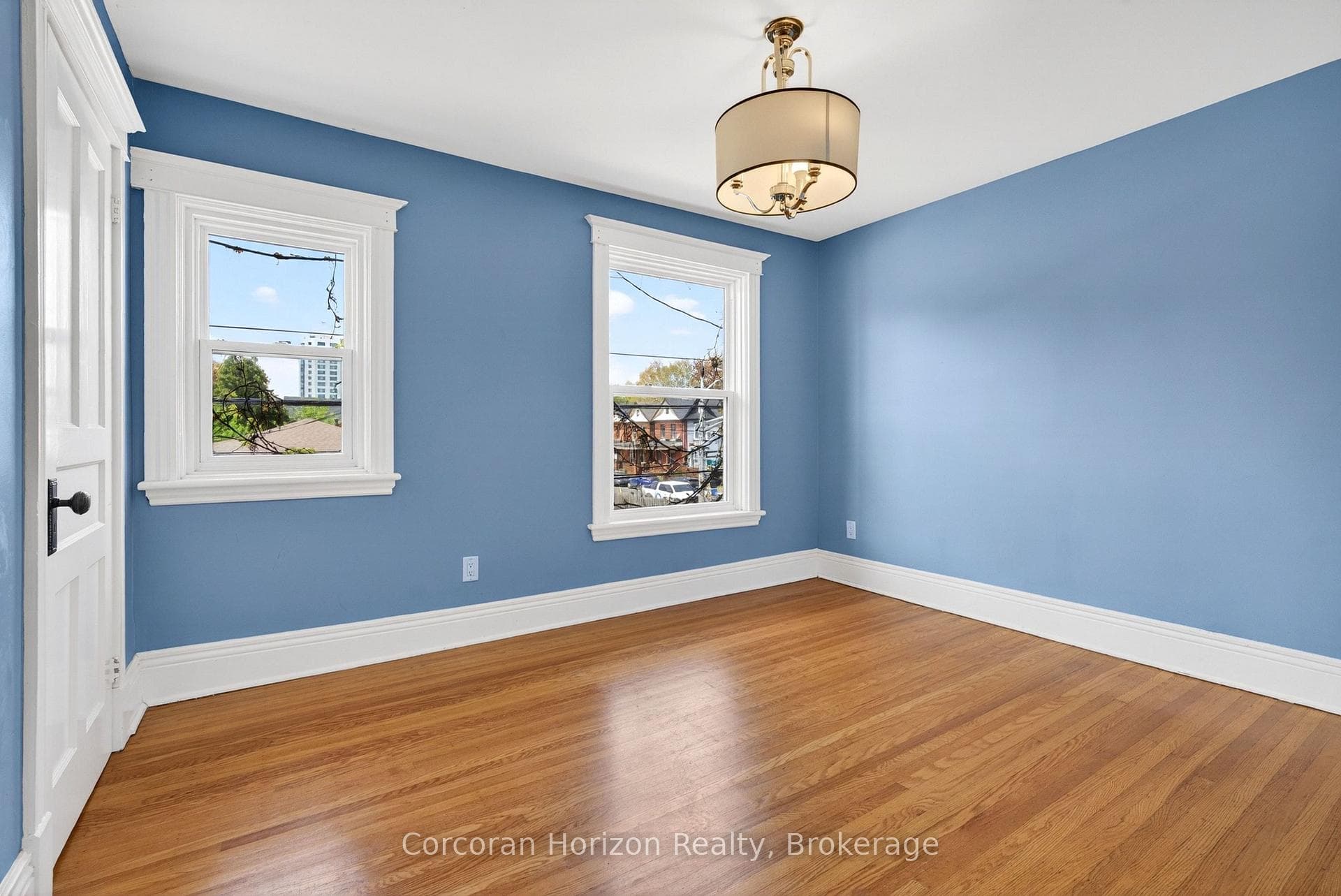 520 John Street photo 28