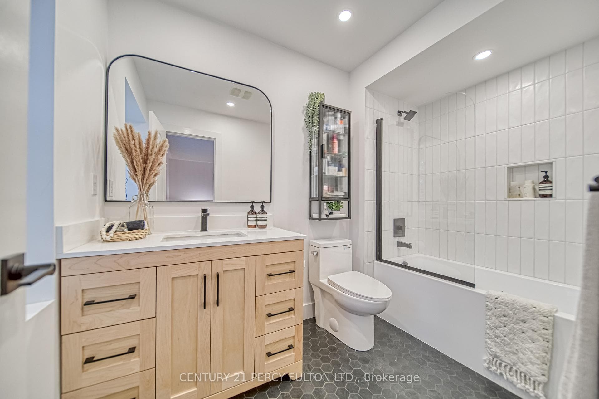 Primary Ensuite