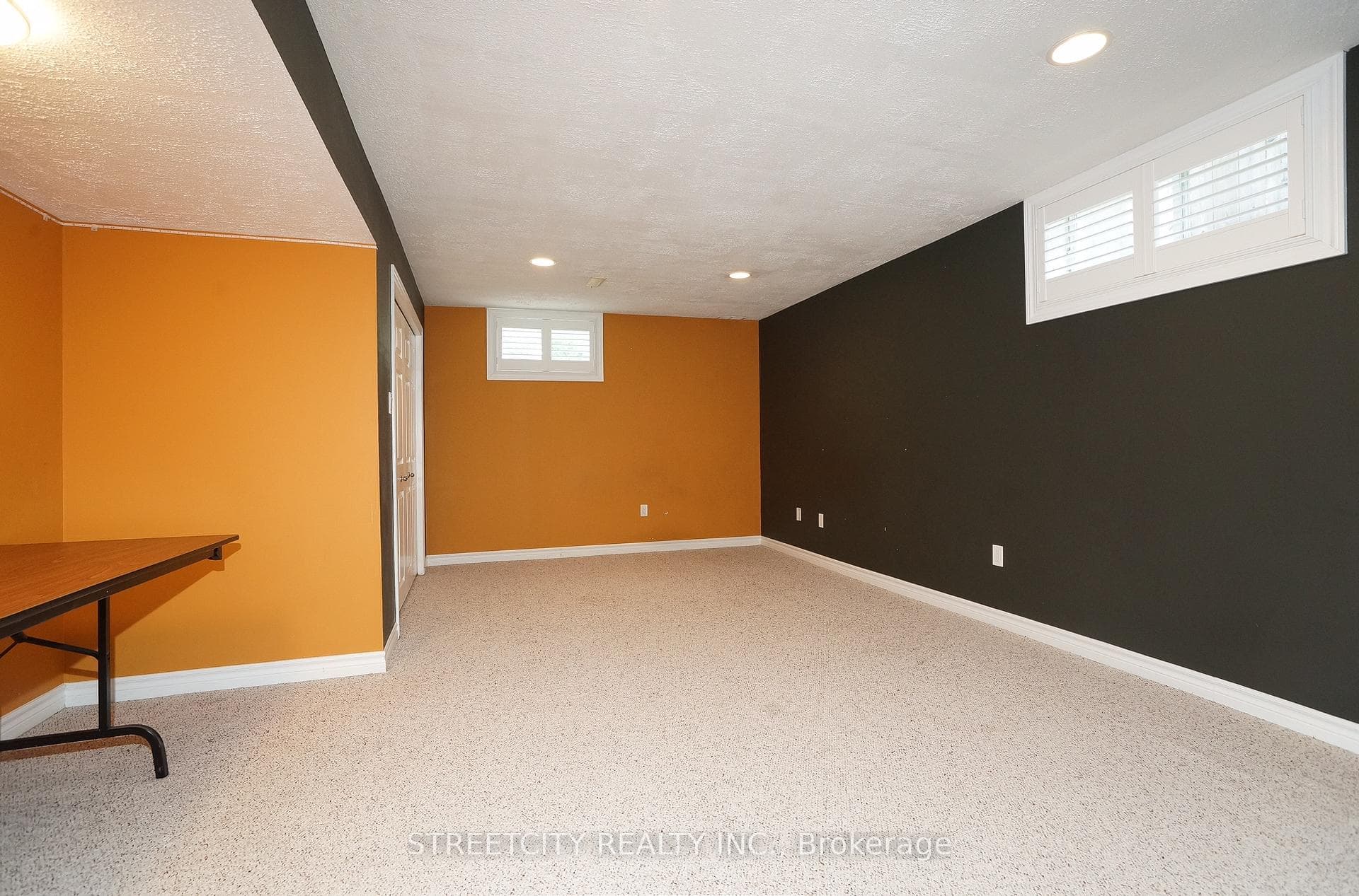 1861 Louise Boulevard photo 28
