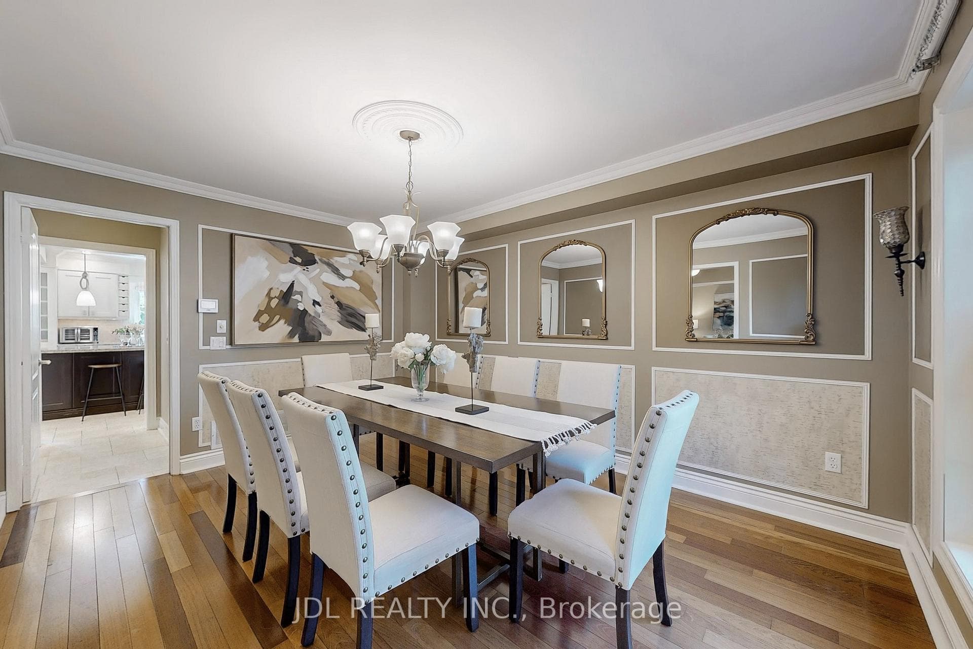 240 Lexington Road photo 10