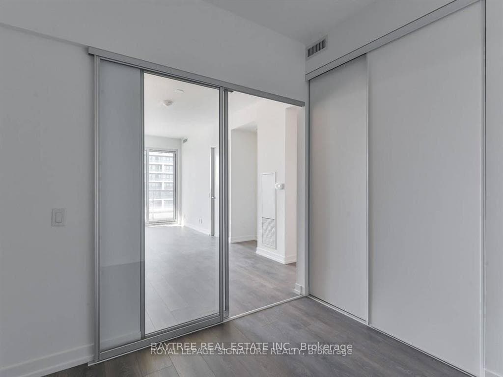 5 Buttermill Avenue Unit 3607 photo 8