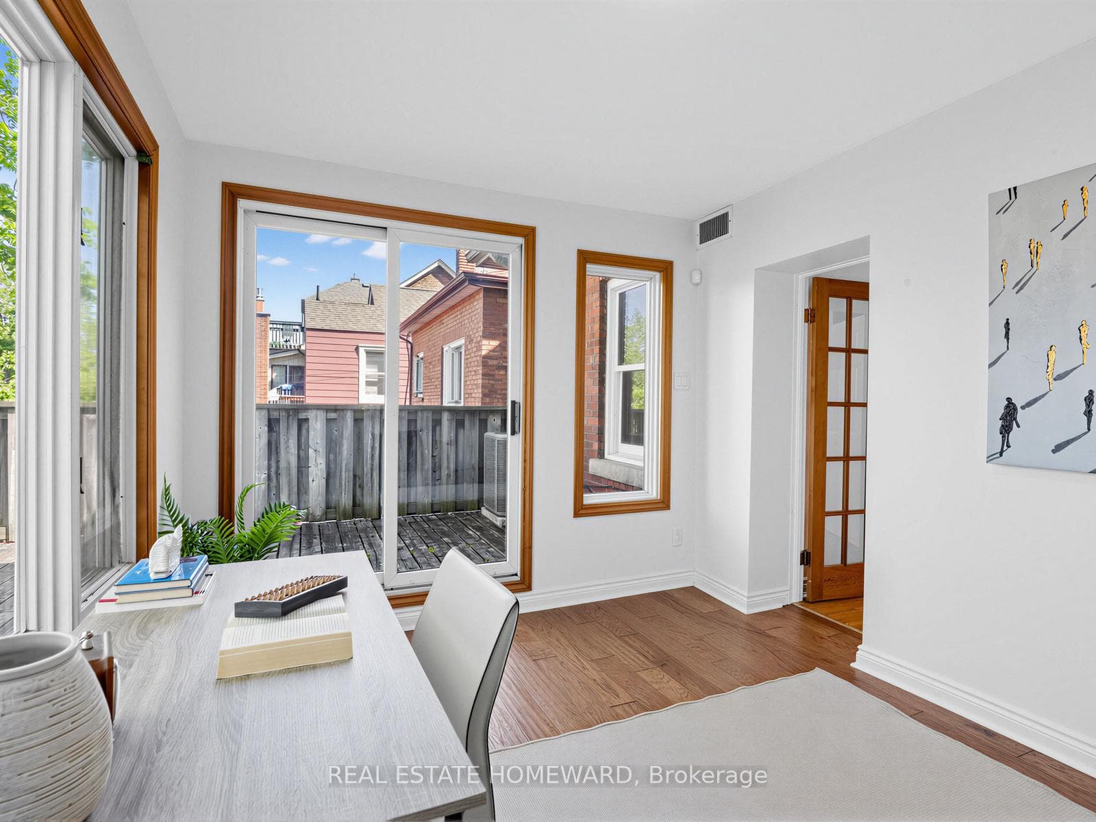 46 Westmount Avenue photo 27