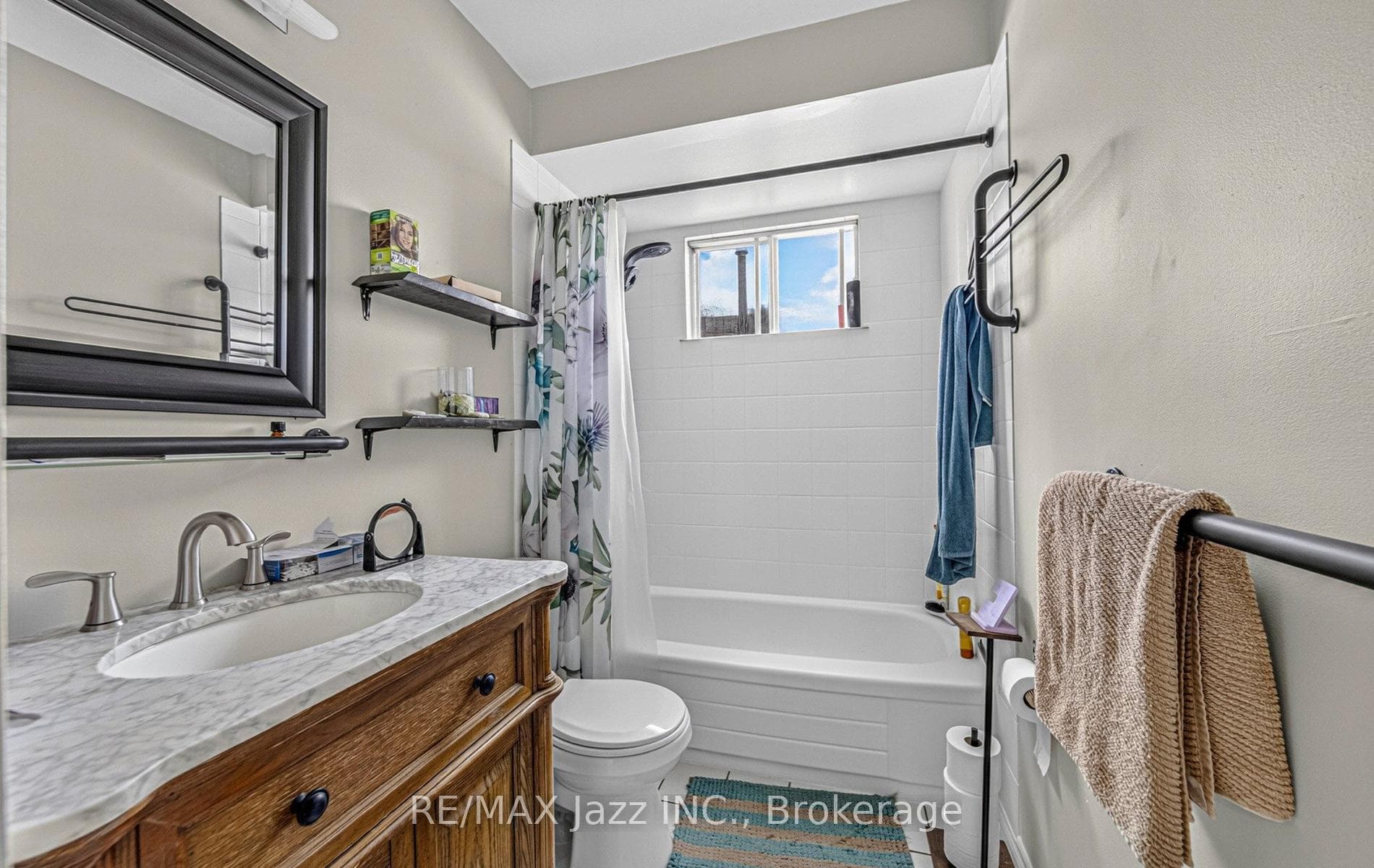 1387 Ritson Road photo 11