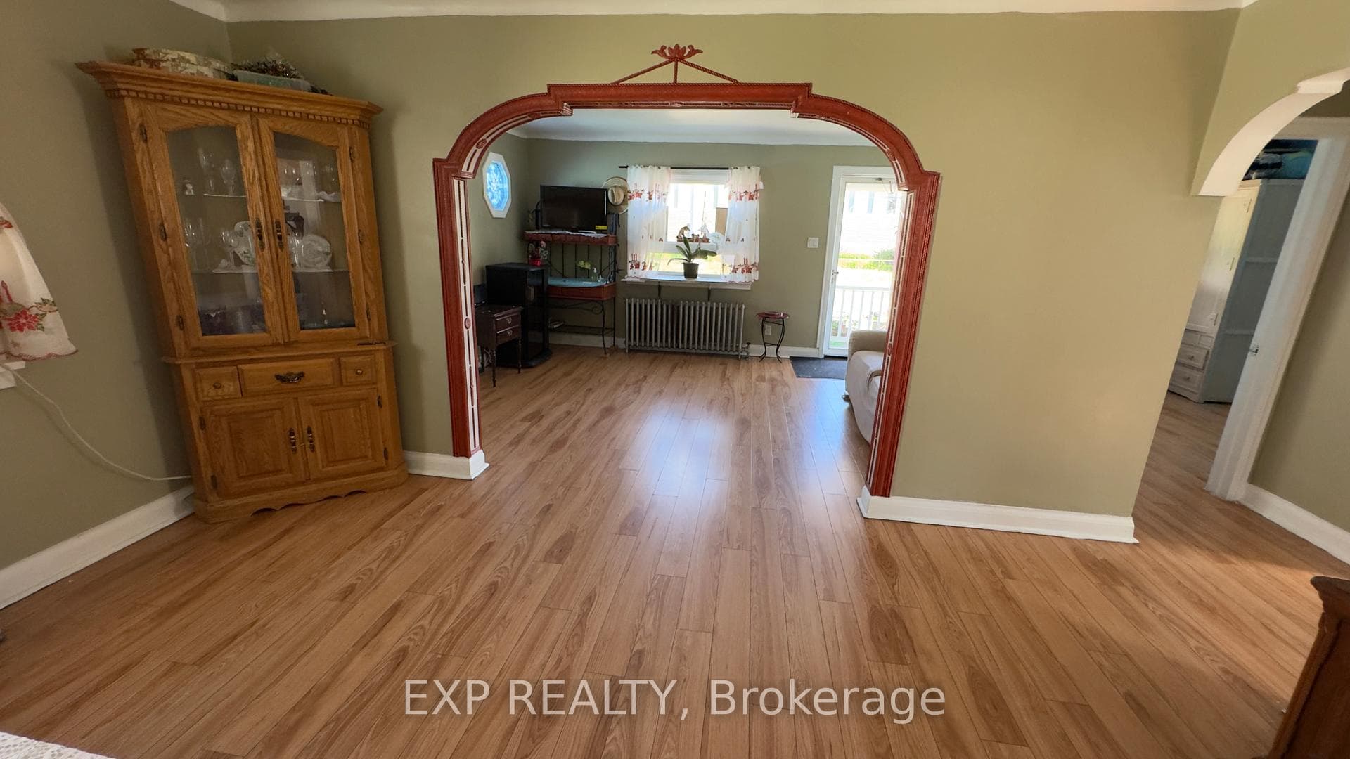 428 Carlton Street photo 6