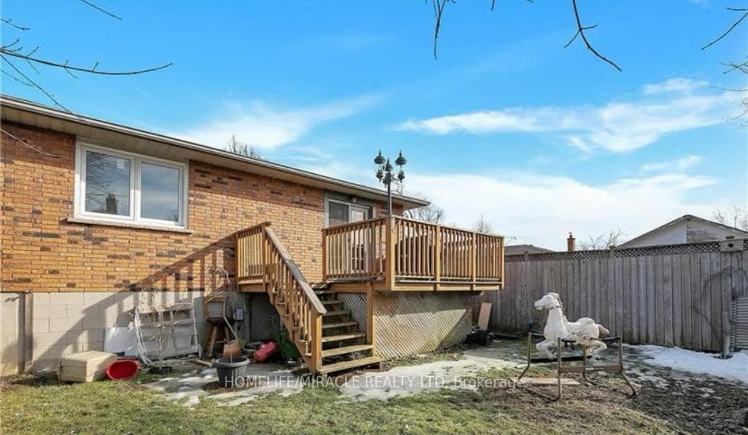 1430 Upper Gage Avenue photo 9