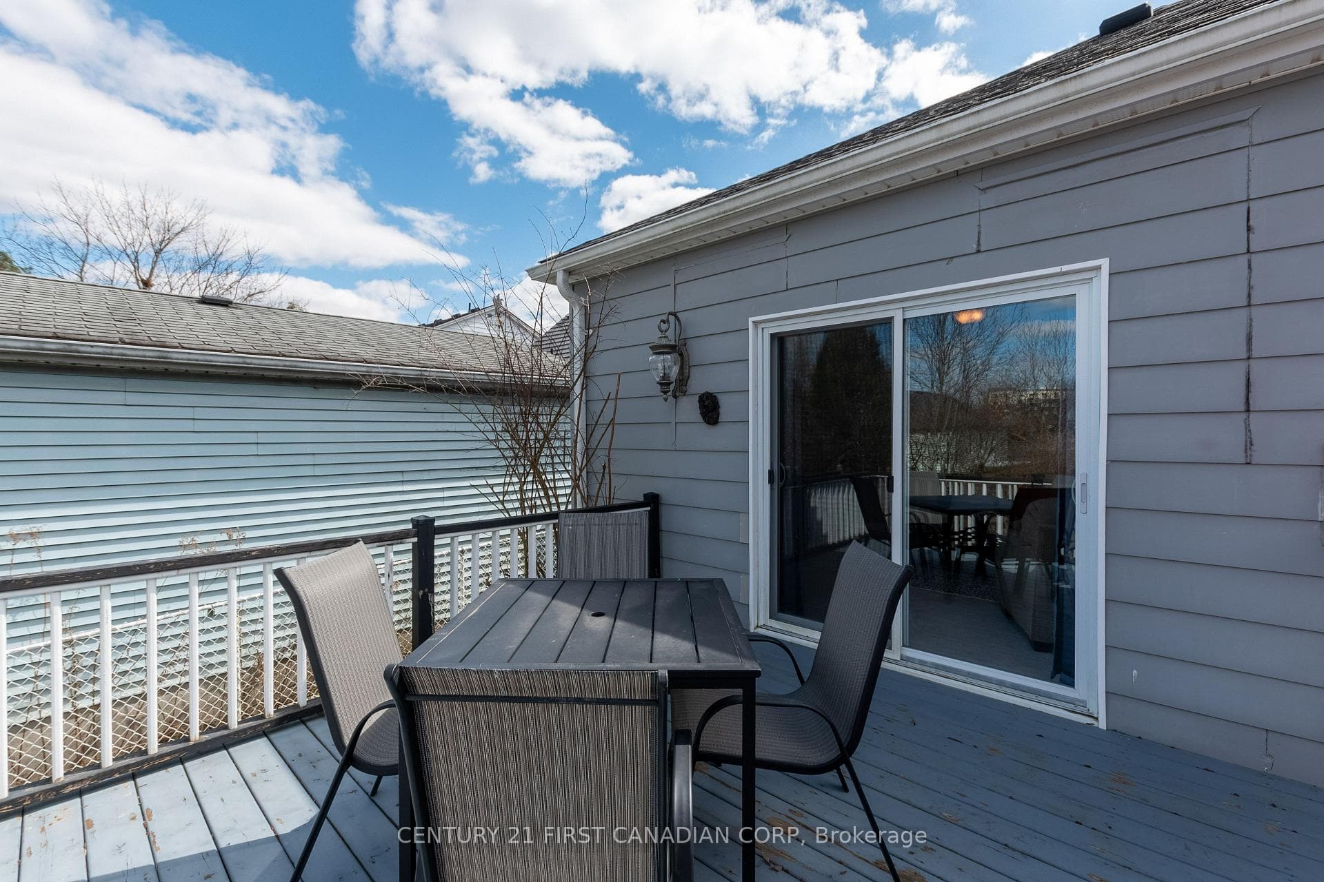 146 Locust Street photo 31
