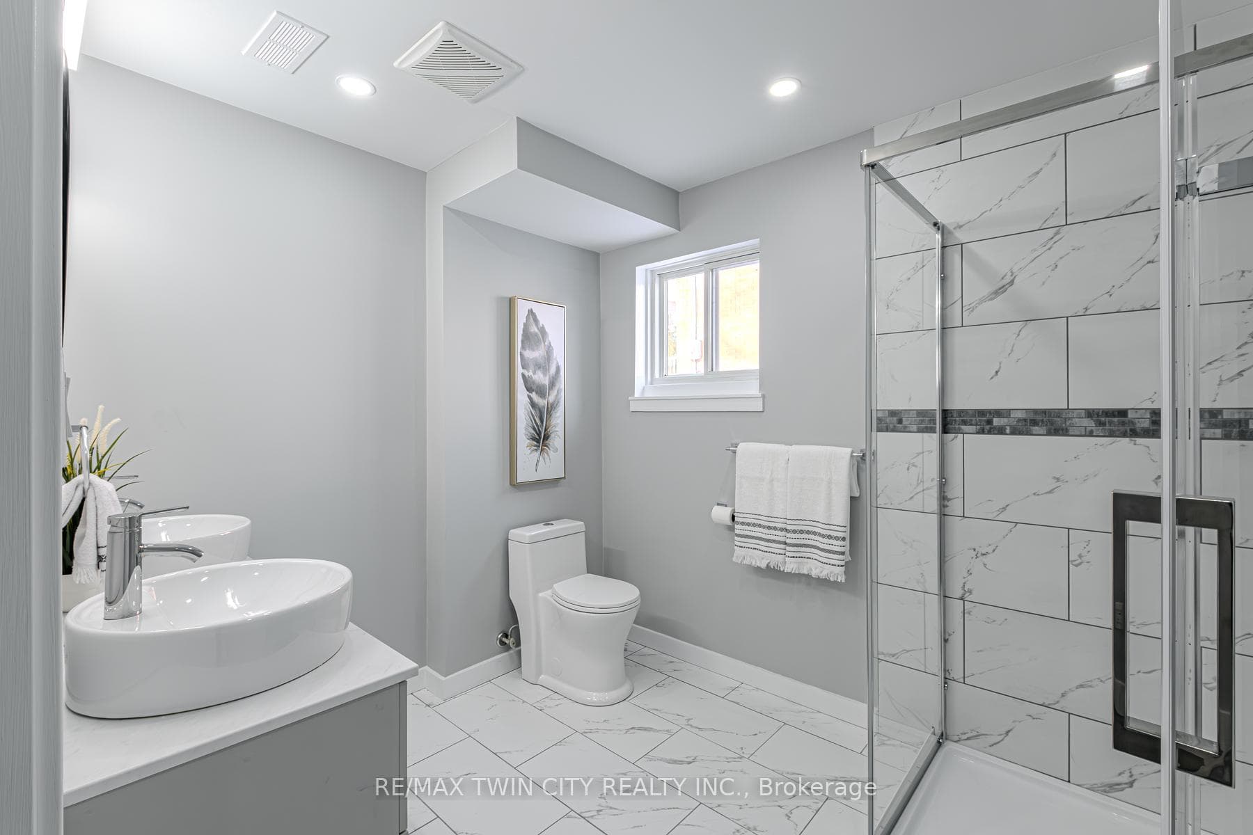 227 Charing Cross Street photo 27
