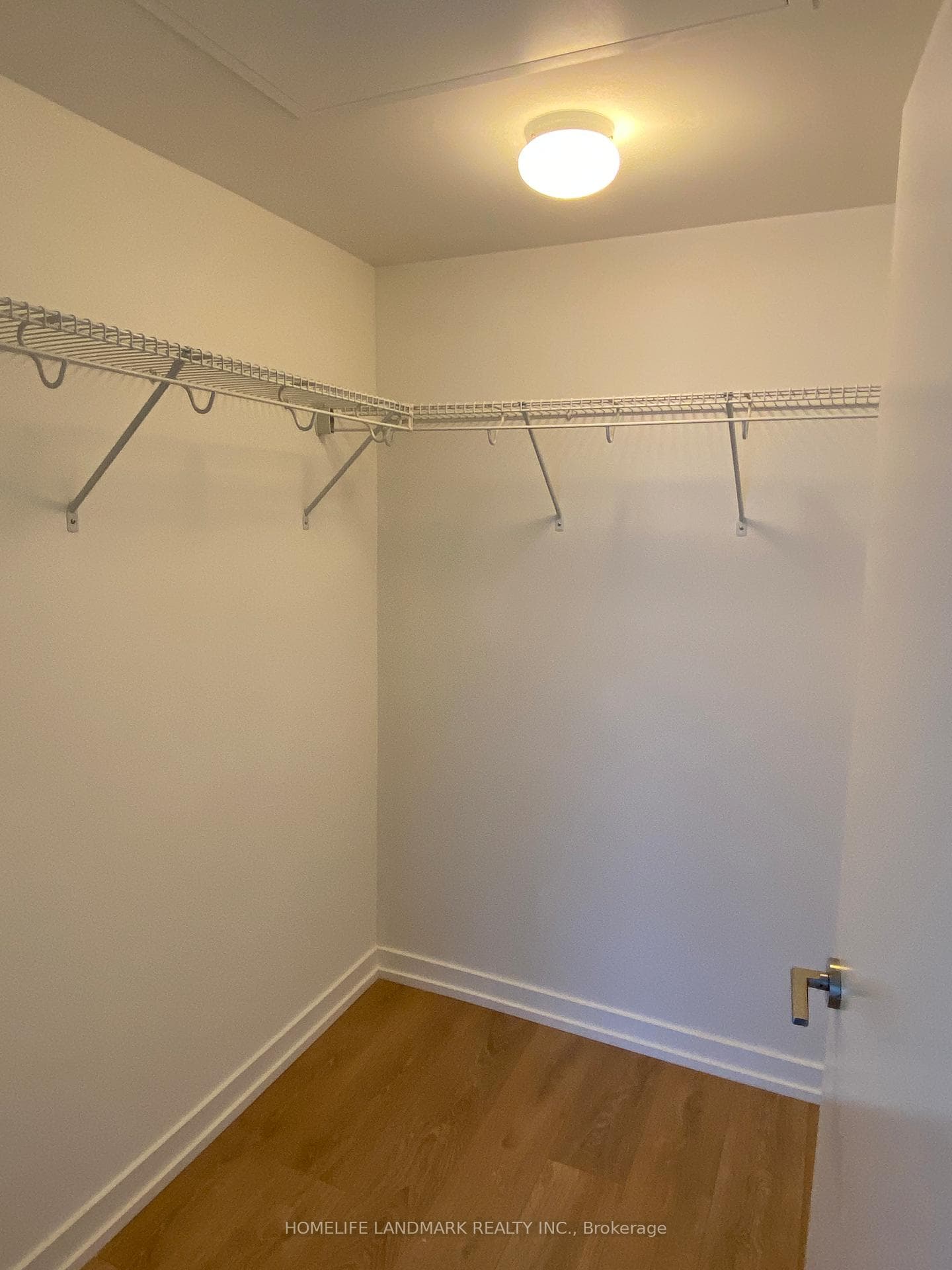 117 Mcmahon Drive Unit 3606 photo 13
