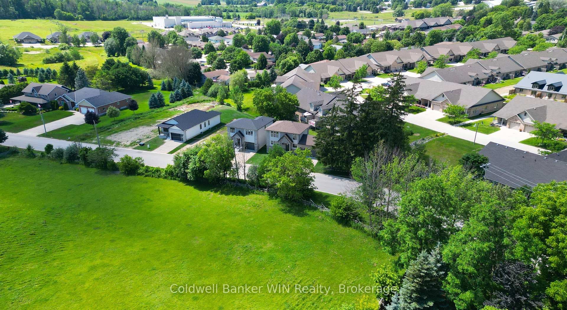 643 Martin Street photo 43