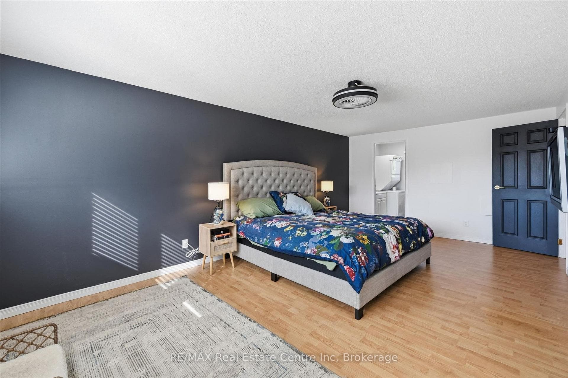 580 Clover Park Crescent photo 30