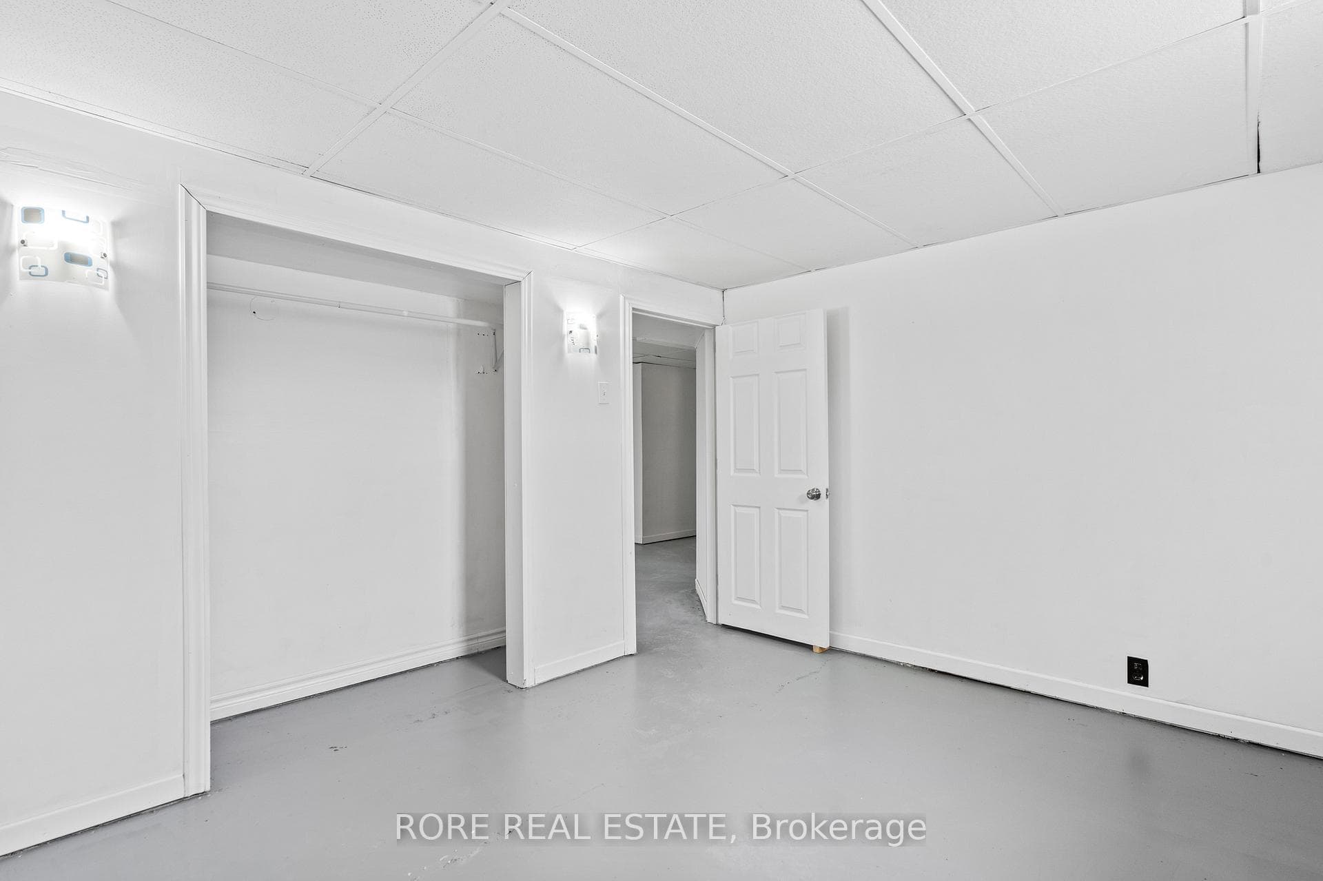 Lower Level Bedroom 1