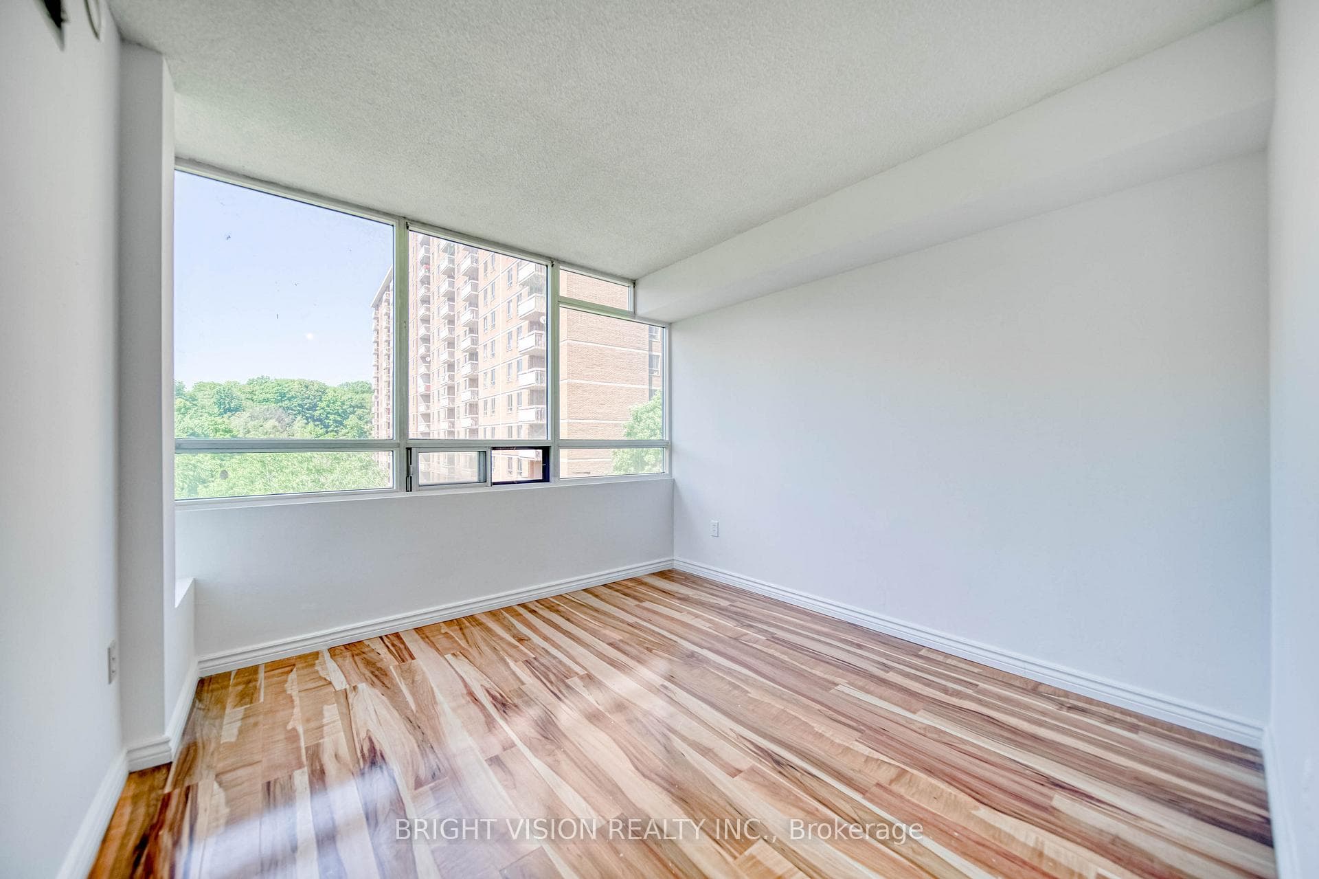 3050 Ellesmere Road Unit 614 photo 26