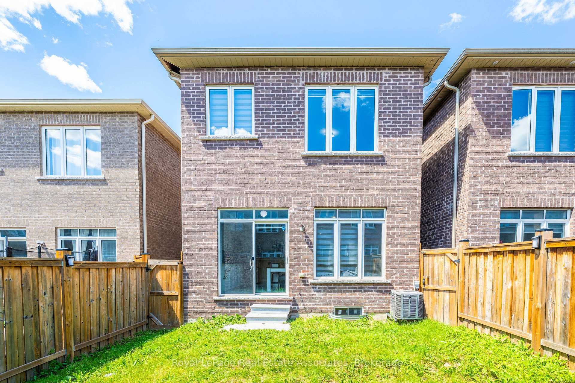 90 Titan Trail photo 32