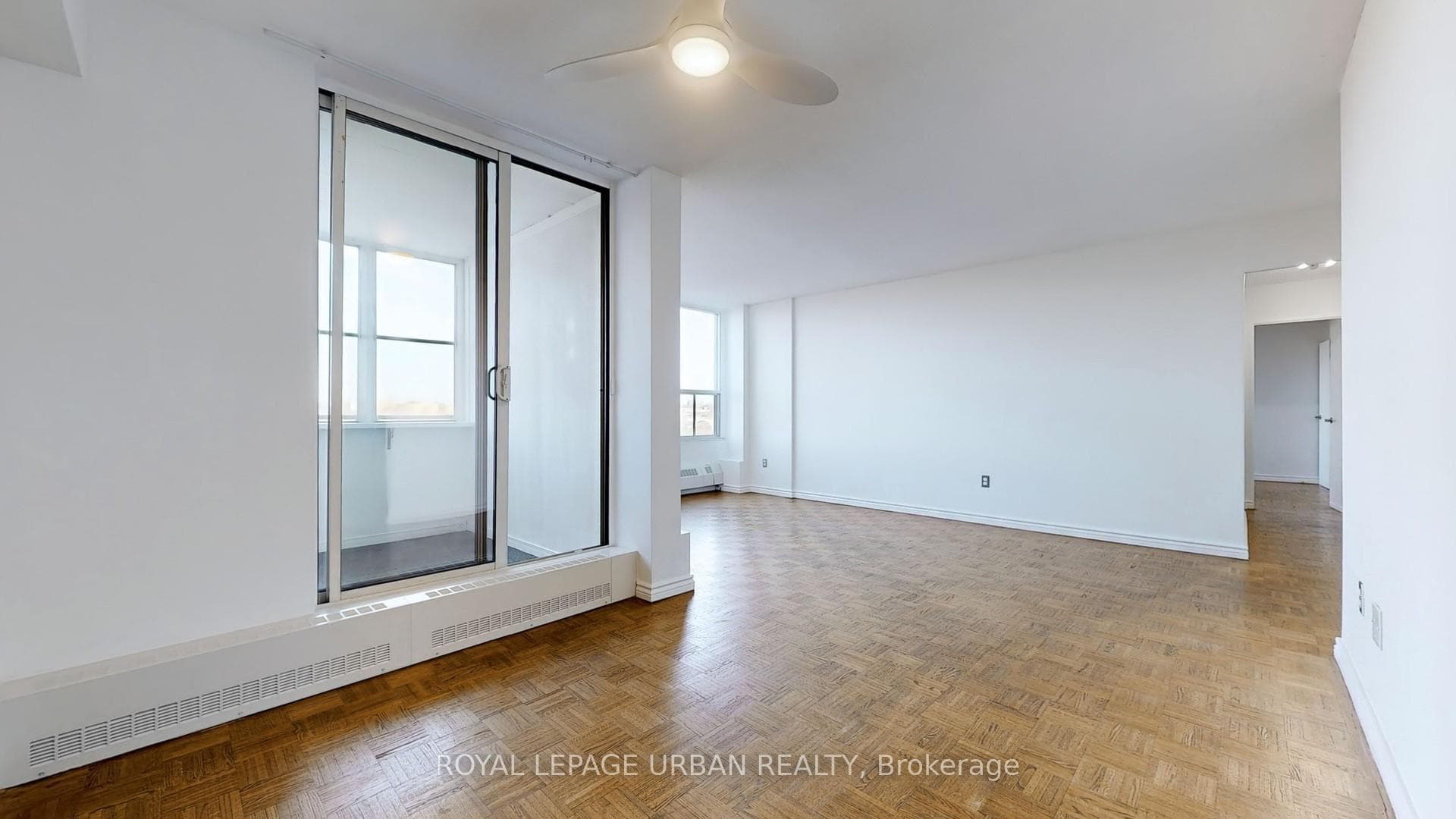 60 Pavane Linkway Way Unit 1102 photo 19