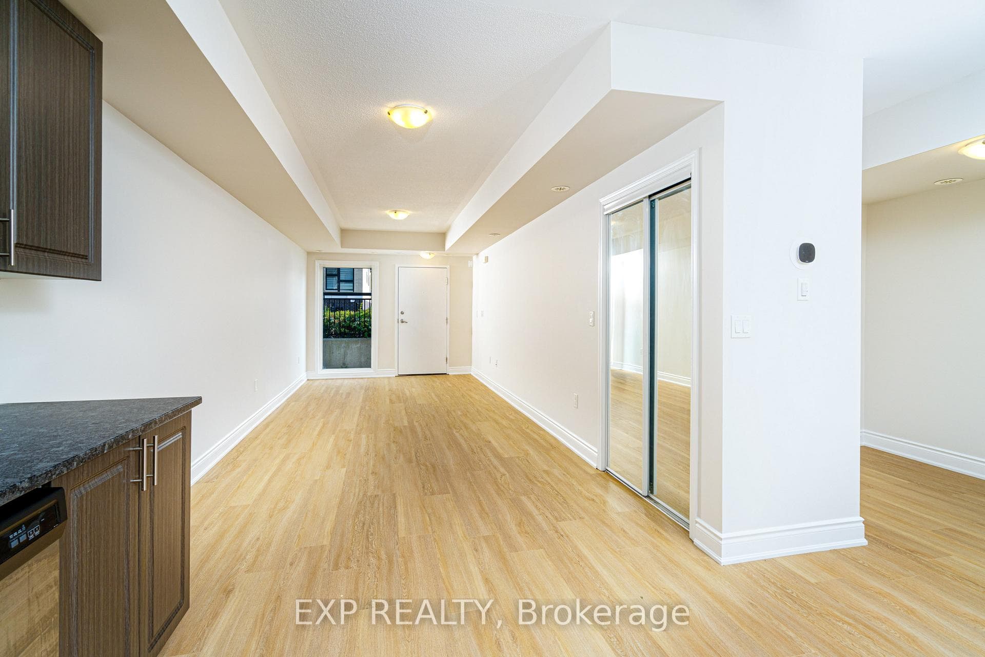 8825 Sheppard Avenue Unit 101 photo 6