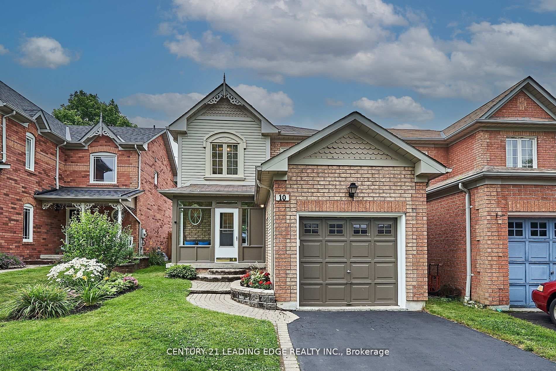 10 Northland Avenue photo 1