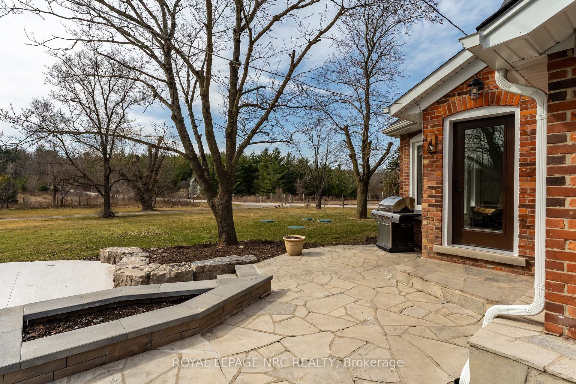 94 Roland Road photo 31