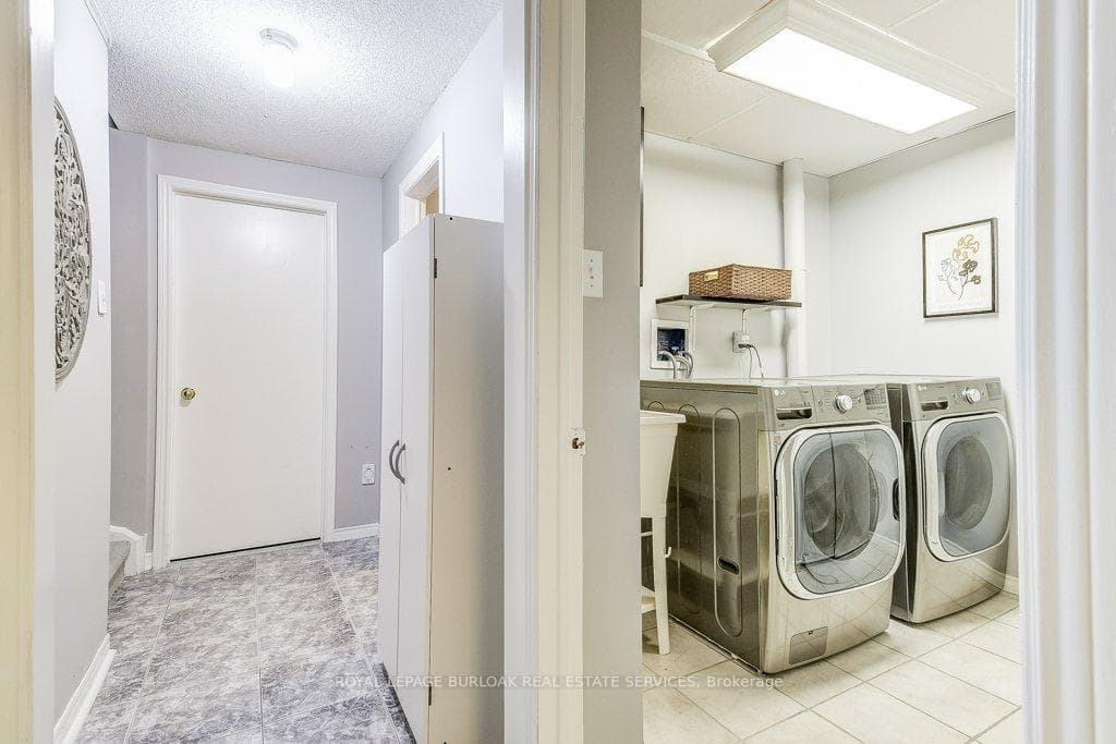 2940 Headon Forest Drive Unit 12 photo 29
