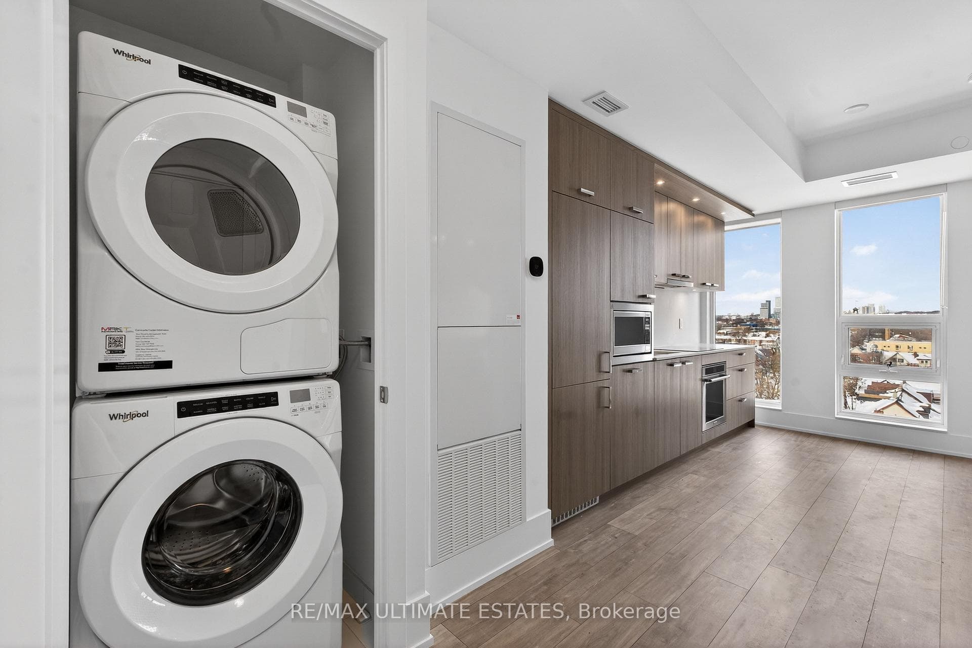 115 Denison Avenue Unit 913 photo 7
