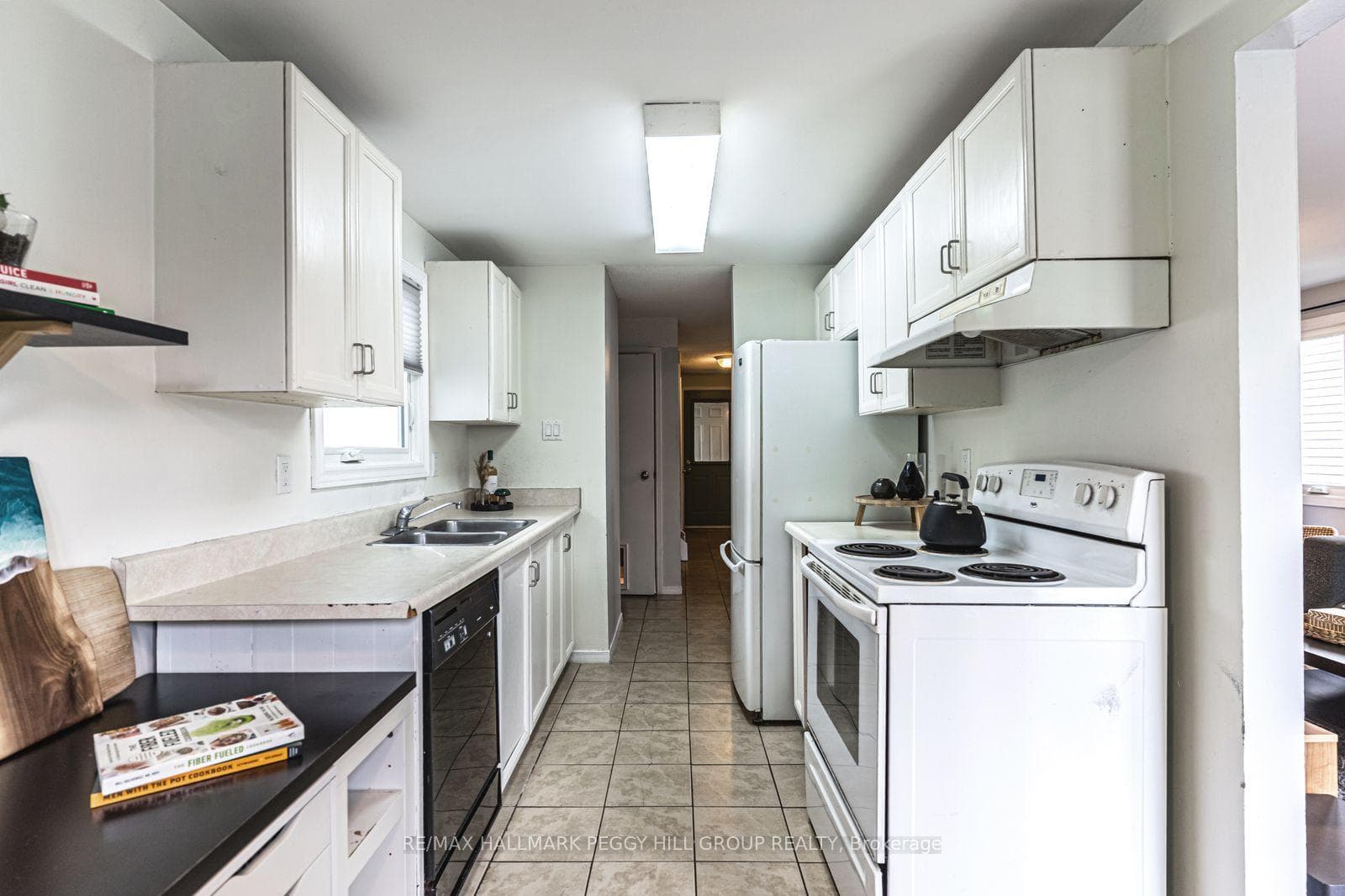 72 Maitland Drive photo 4