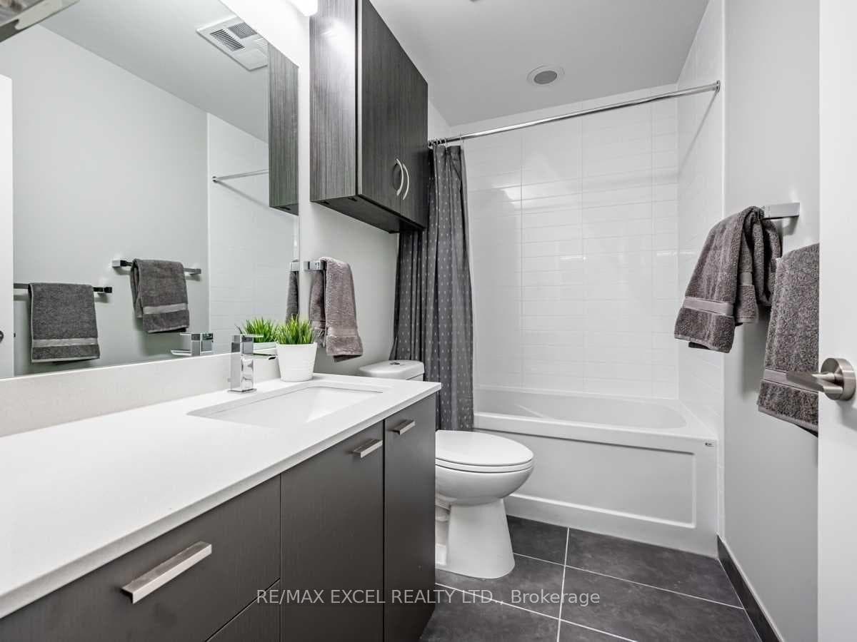 30 Roehampton Avenue Unit 619 photo 20