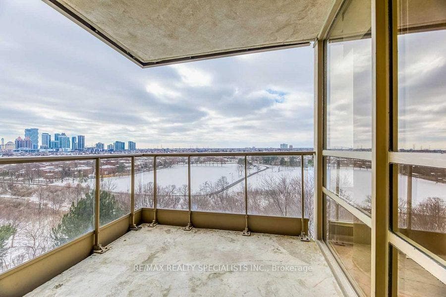 45 Kingsbridge Garden Circle Unit 705 photo 18