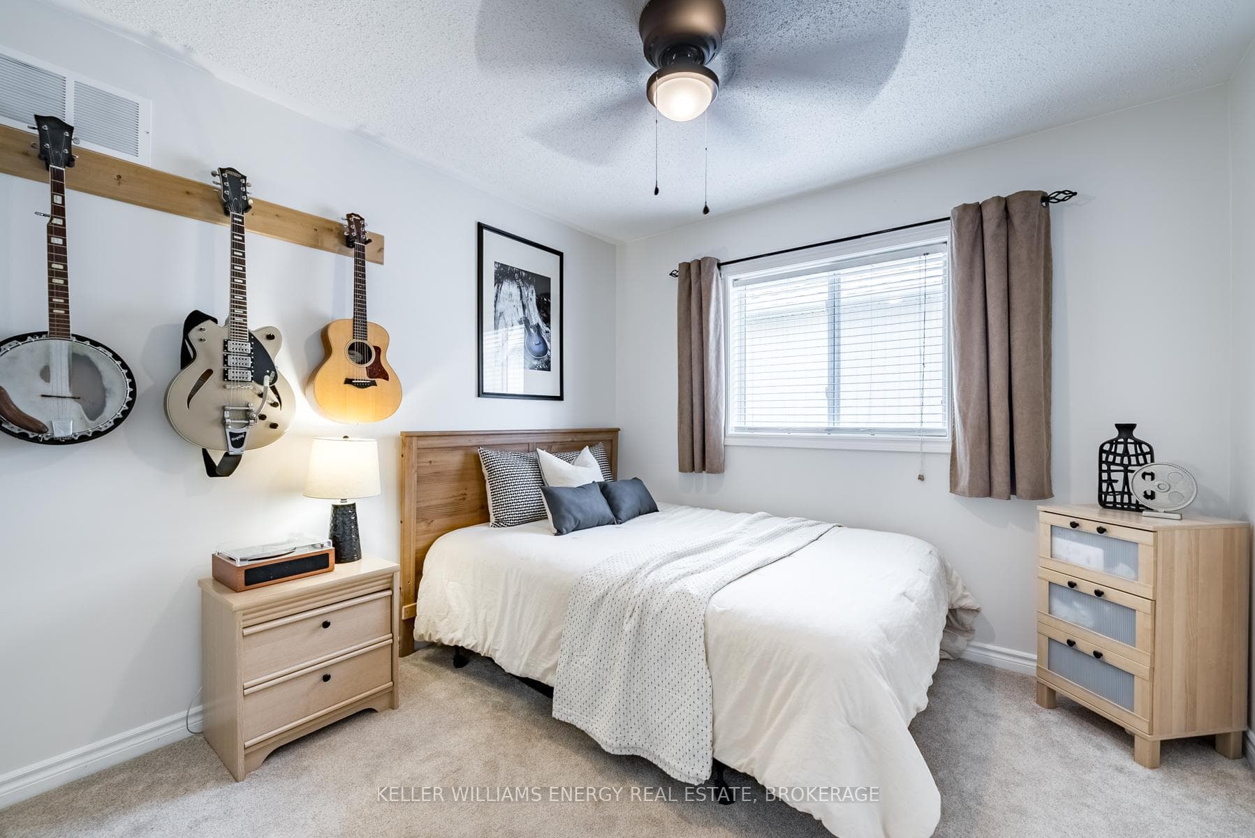 154 Harmer Drive photo 15