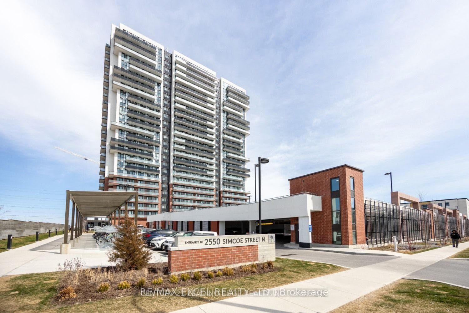 2550 Simcoe Street Unit 2511 photo 1