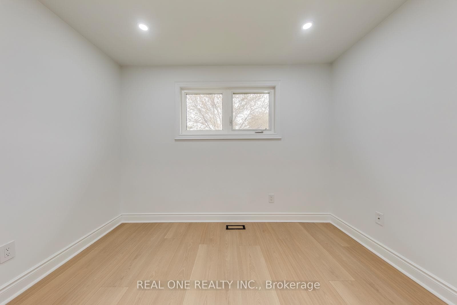 655 Paragon Place photo 35
