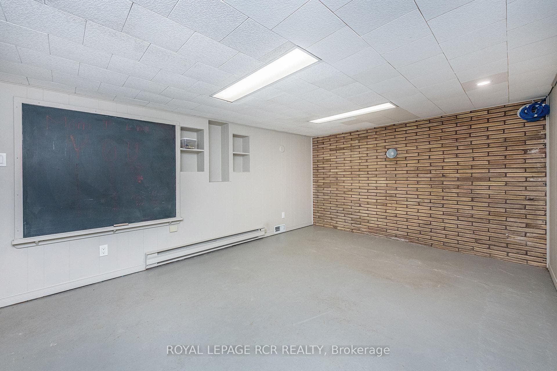 61 Elora Street Unit (Clifford) photo 38