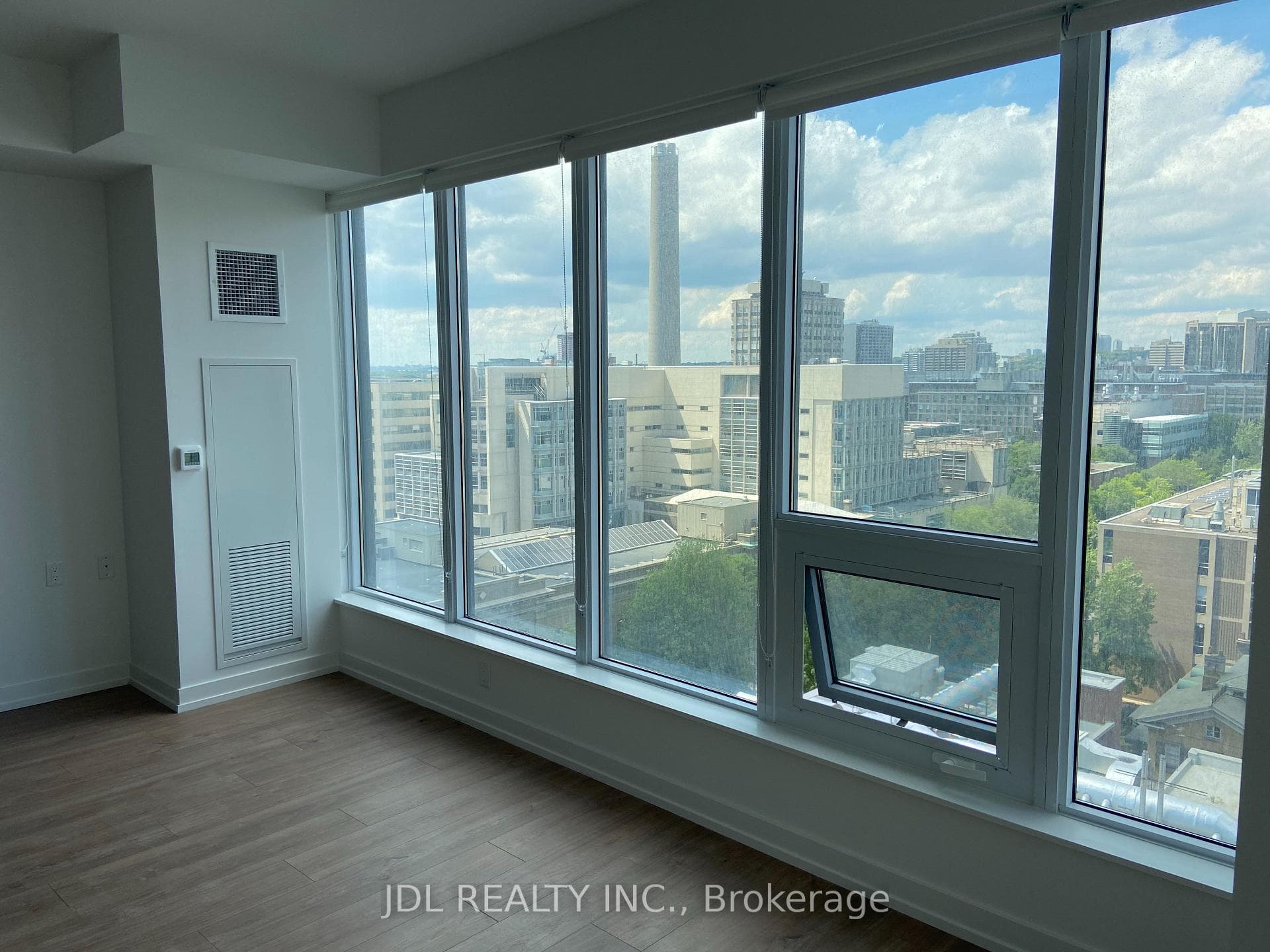 203 college Street Unit 1306 photo 3