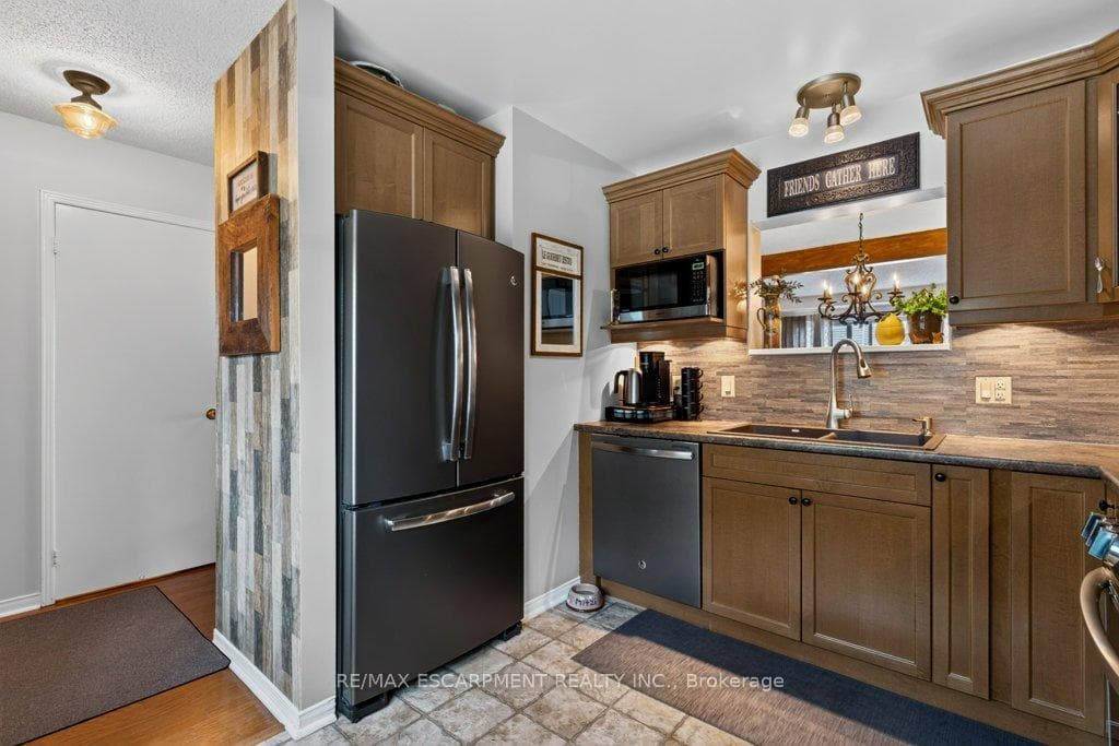 55 Kerman Avenue Unit 55 photo 13